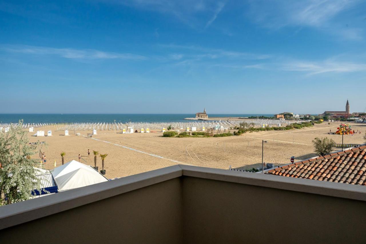 Hotel Delfino Caorle Eksteriør bilde