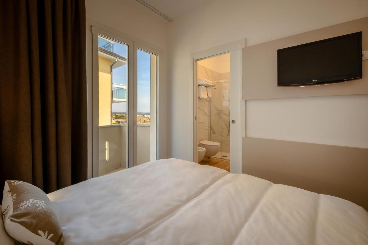 Hotel Delfino Caorle Eksteriør bilde