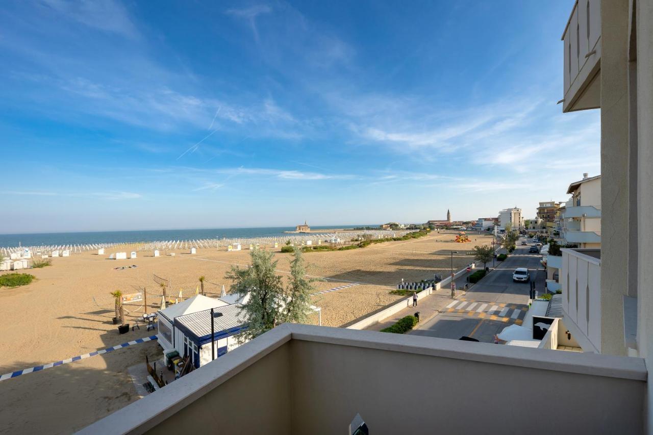 Hotel Delfino Caorle Eksteriør bilde