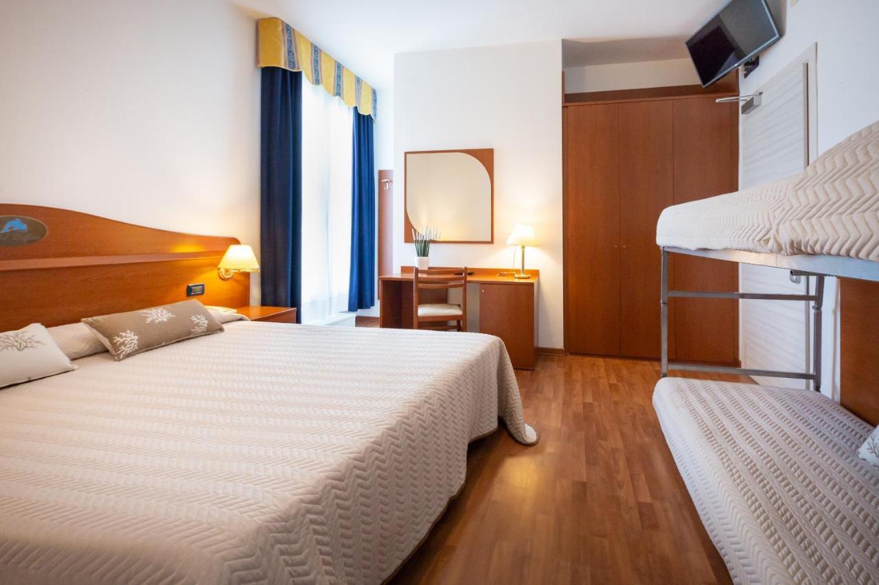 Hotel Delfino Caorle Eksteriør bilde