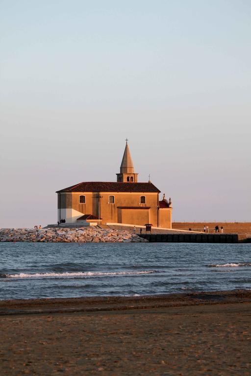 Hotel Delfino Caorle Eksteriør bilde